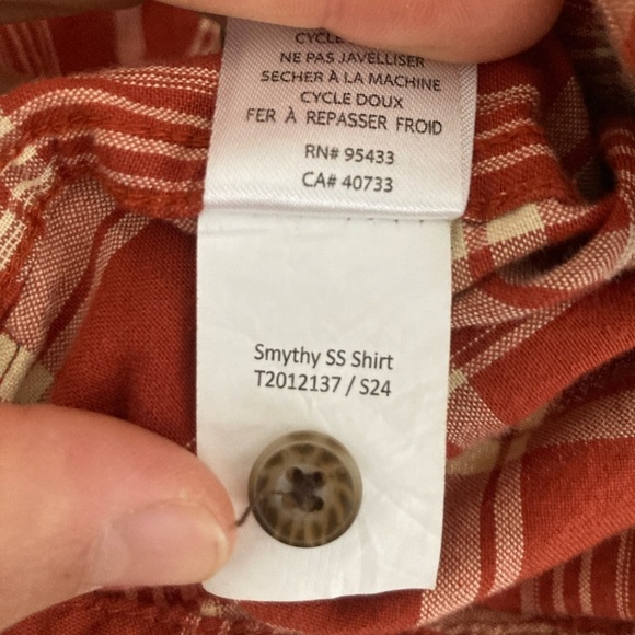 Toad&Co Smythy Short Sleeve Shirt Red Plaid Button Front Outdoors Comfy Chores - Picture 12 of 12